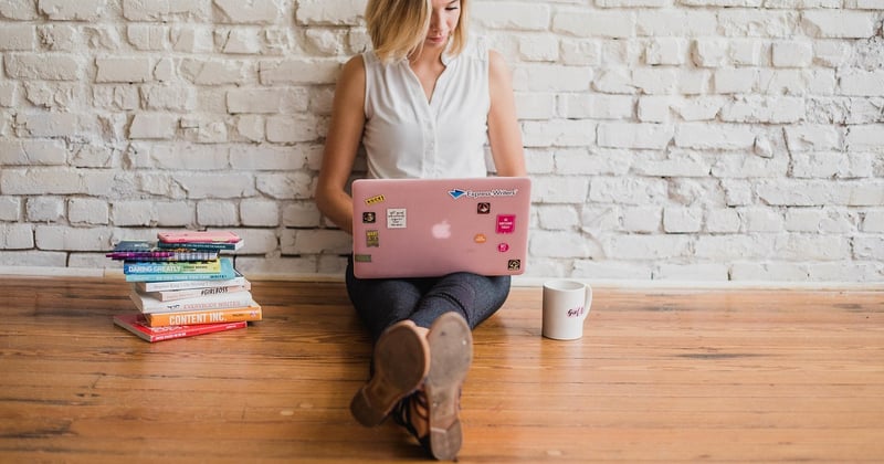 Stratégie de contenu pour attirer des clients : le guide qui convertit