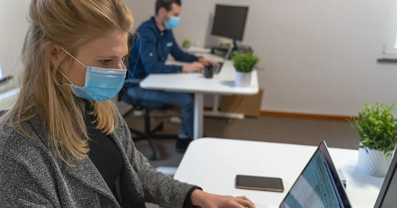 Motiver à distance : le défi silencieux du travail hybride